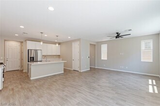 789 Cottonwood Hl Pl in Henderson, NV - Building Photo - Building Photo