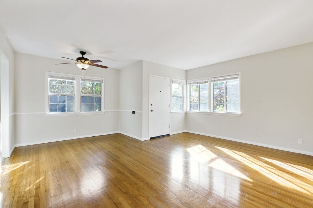 1781 Washington Way in Venice, CA - Building Photo