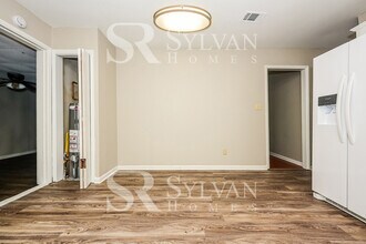 2555 Foxlair Trail in Atlanta, GA - Building Photo - Building Photo