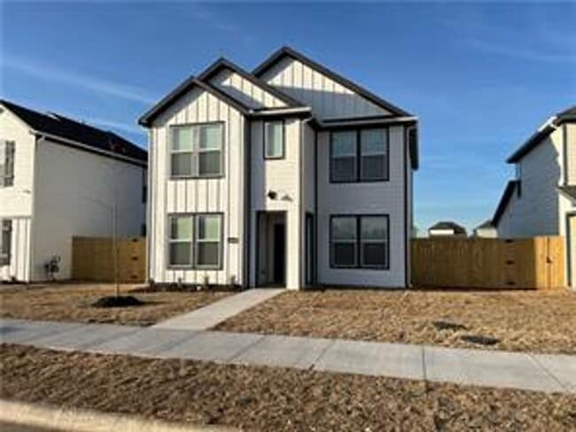 property at 4808 W Planetree St