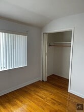 22 AVENUE, Unit 3 in Queens, NY - Building Photo - Building Photo