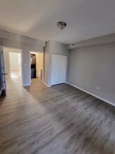 5736 S King Dr, Unit 5736 in Chicago, IL - Building Photo - Building Photo
