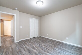 Yellowstone Development in Newburgh, IN - Foto de edificio - Interior Photo