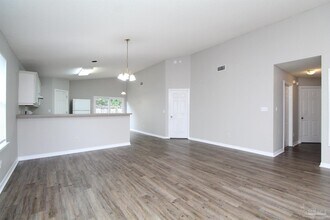 2081 Sequoia Cir in Pensacola, FL - Building Photo - Building Photo