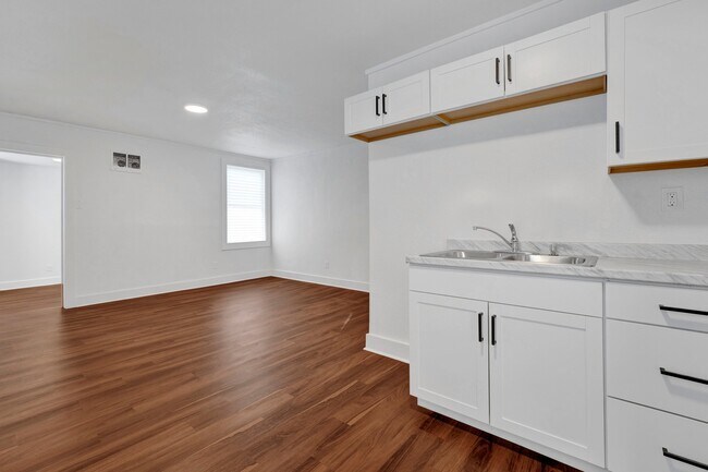 3156 Powell Ave in Memphis, TN - Building Photo - Building Photo