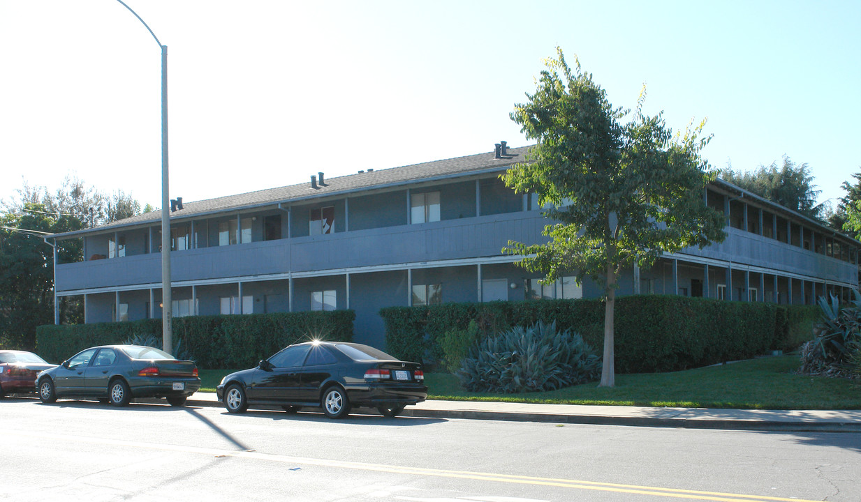 398 N Fair Oaks Ave in Sunnyvale, CA - Foto de edificio