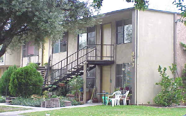 457 Alpine St in Upland, CA - Building Photo - Building Photo