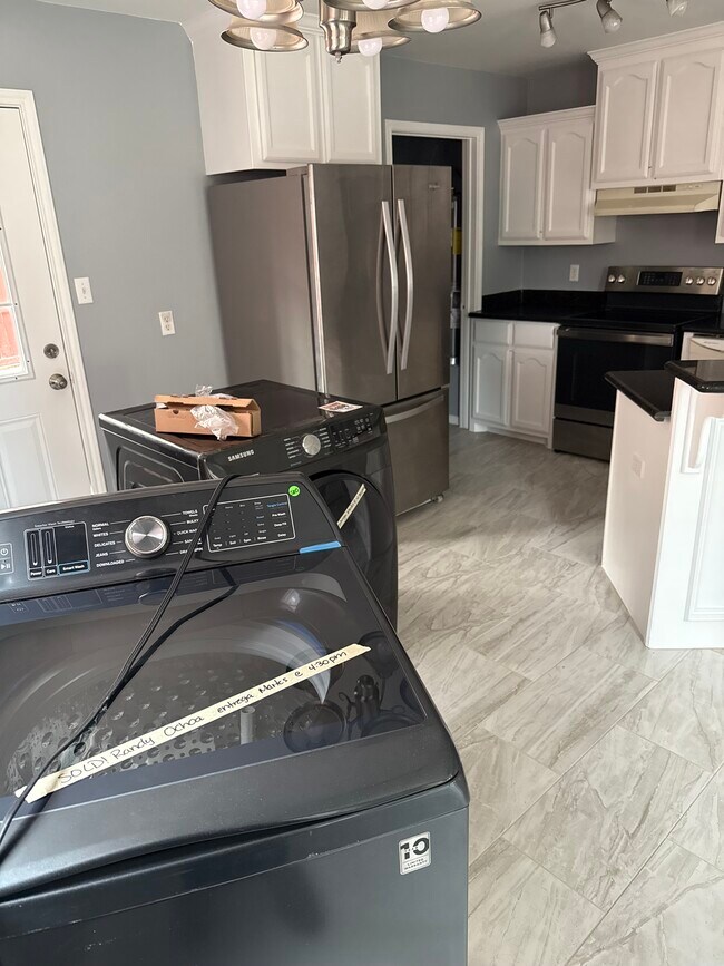 106 S 48th Ln, Unit 2 in McAllen, TX - Building Photo - Building Photo