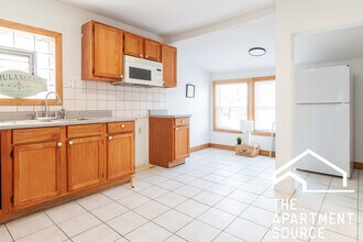 1634 N Whipple St, Unit 2 in Chicago, IL - Foto de edificio - Building Photo