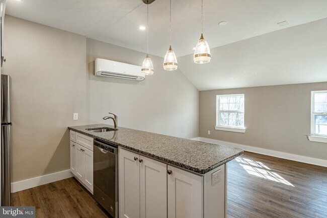 191 Bridge St-Unit -5 in Phoenixville, PA - Building Photo - Building Photo