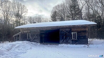 45 Hoppen Rd in New Hartford, CT - Building Photo - Building Photo