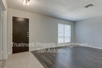 12306 Independence Ave in San Antonio, TX - Building Photo - Building Photo