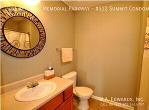 2301 Veterans Memorial Pkwy-Unit -#512 Summit Condomimiums in Tuscaloosa, AL - Building Photo - Building Photo