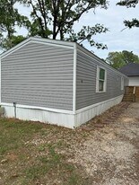 211 Antilles Dr in Pointblank, TX - Building Photo