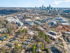 2321 Greenland Ave in Charlotte, NC - Building Photo - Building Photo