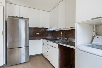 1026 Kalo Pl in Honolulu, HI - Building Photo - Building Photo