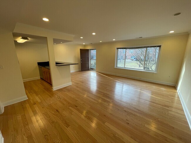 property at 10 Thornton Rd