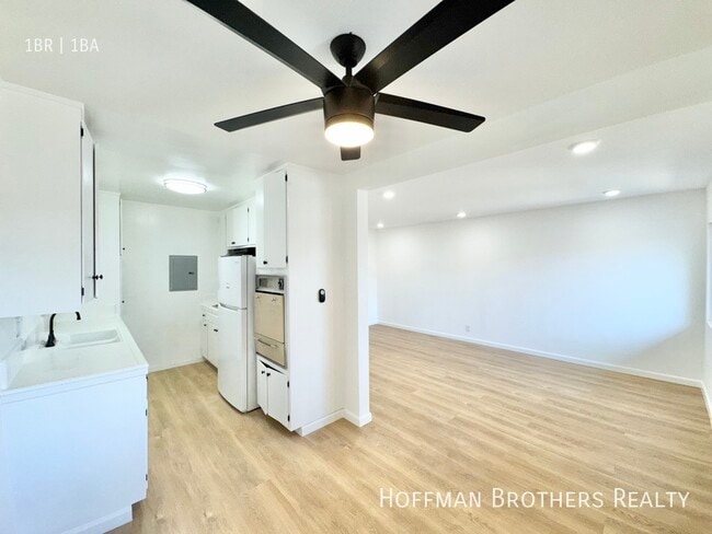 property at 14807 Normandie Ave