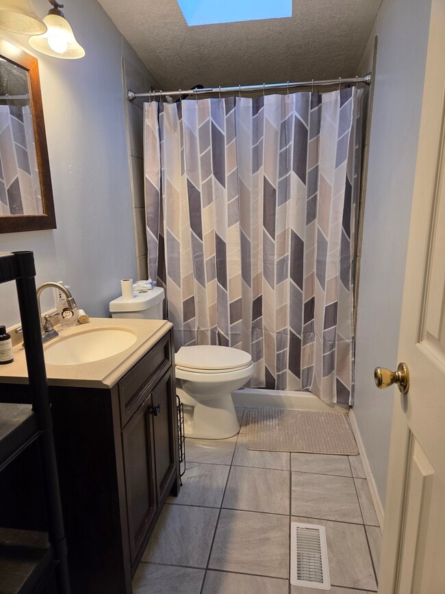 1105 Apache Plume Dr SE in Los Lunas, NM - Foto de edificio - Building Photo