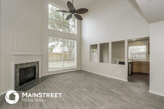 2732 Country Creek Ln in Fort Worth, TX - Building Photo - Building Photo