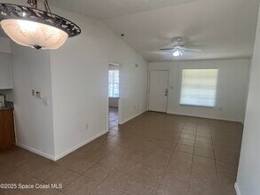 279 Webbwood Ave SW in Palm Bay, FL - Building Photo - Building Photo