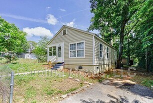 105 Francis Ave in Greenville, SC - Building Photo