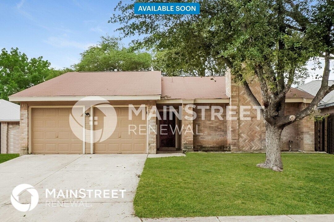 9527 Wildwood Ridge in San Antonio, TX - Building Photo