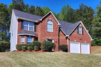 2085 Winding Crossing Trail in Fairburn, GA - Building Photo - Building Photo