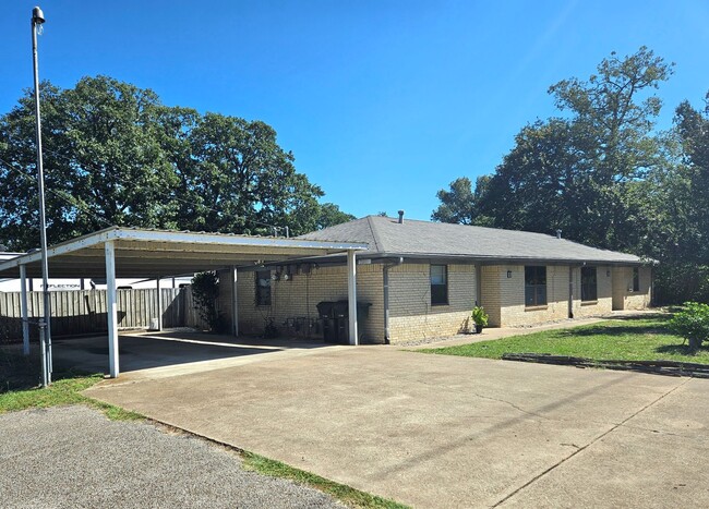 3201 Libbie St in Tyler, TX - Building Photo - Building Photo