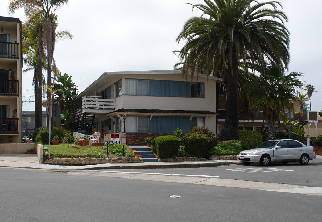 3976 Morrell St in San Diego, CA - Foto de edificio