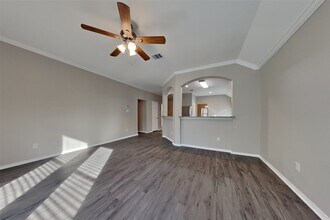 26849 Armor Oaks Dr in Humble, TX - Foto de edificio - Building Photo