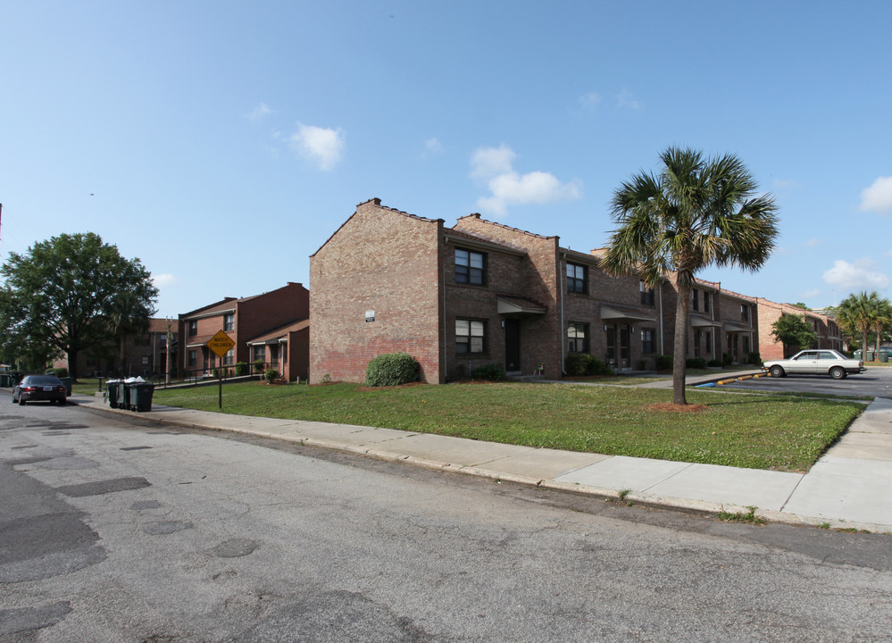 59-61 Romney St in Charleston, SC - Building Photo