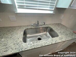 198 Sparrowhawk in San Antonio, TX - Building Photo - Building Photo