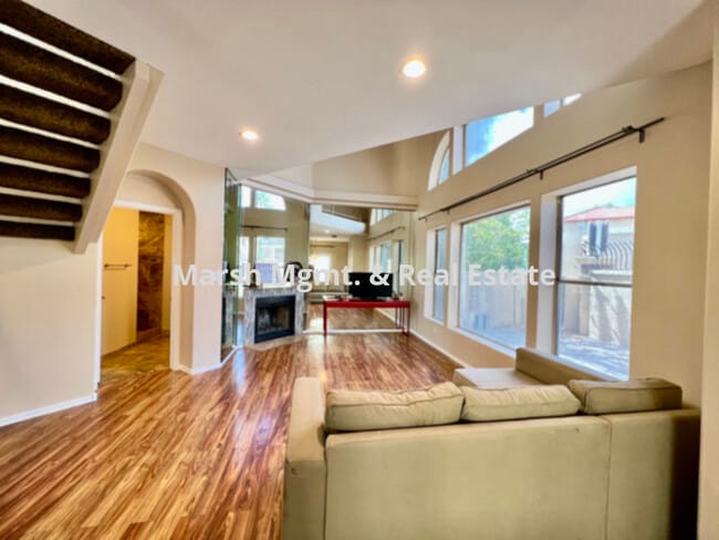 10255 N 12th Pl in Phoenix, AZ - Building Photo - Building Photo