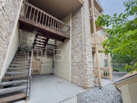 844 Tenderfoot Hill Rd in Colorado Springs, CO - Building Photo