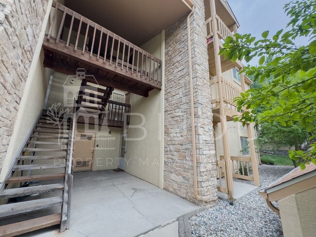 property at 844 Tenderfoot Hill Rd