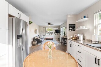 70 Smith Graveyard Rd in Asheville, NC - Building Photo - Building Photo