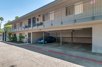 Horizon Apartments in San Bernardino, CA - Building Photo - Building Photo