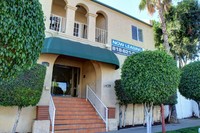 Curson Apartments in Los Angeles, CA - Foto de edificio - Building Photo