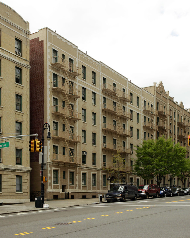 532-536 E 79th St in New York, NY - Foto de edificio - Building Photo