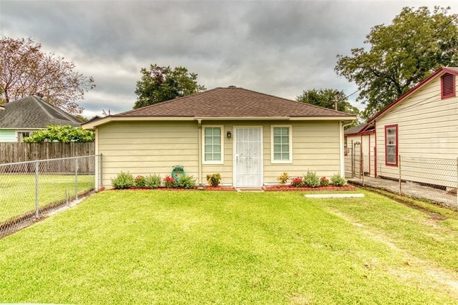property at 3902 Chapman St
