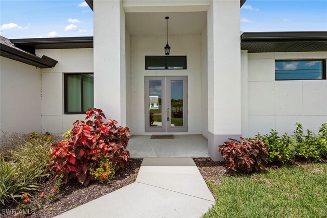 1409 SW 24th St in Cape Coral, FL - Foto de edificio - Building Photo