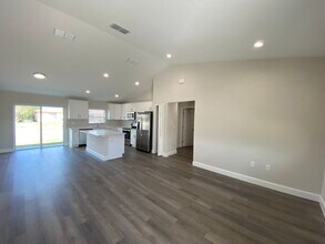 12738 SW 64th Cir in Ocala, FL - Building Photo - Building Photo