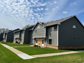 770 W Village Rd in Chanhassen, MN - Building Photo