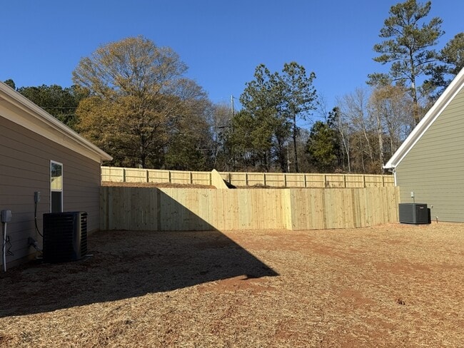 207 Charlotte Cir in Statham, GA - Building Photo - Building Photo