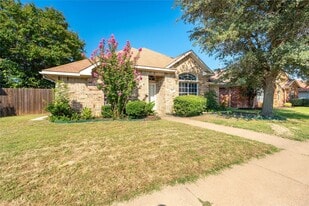 904 Westminister Ave in Allen, TX - Building Photo