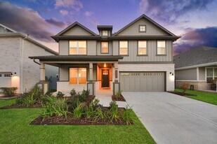 32307 Fly Fish Wy in Fulshear, TX - Building Photo