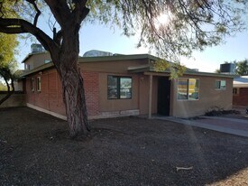 846 E Waverly St, Unit #1 in Tucson, AZ - Building Photo