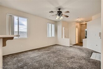 8804 Crooked Shell Ave in Las Vegas, NV - Building Photo - Building Photo
