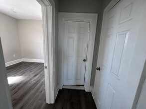 420 Bacheller Ave, Unit 2b in Linden, NJ - Foto de edificio - Building Photo
